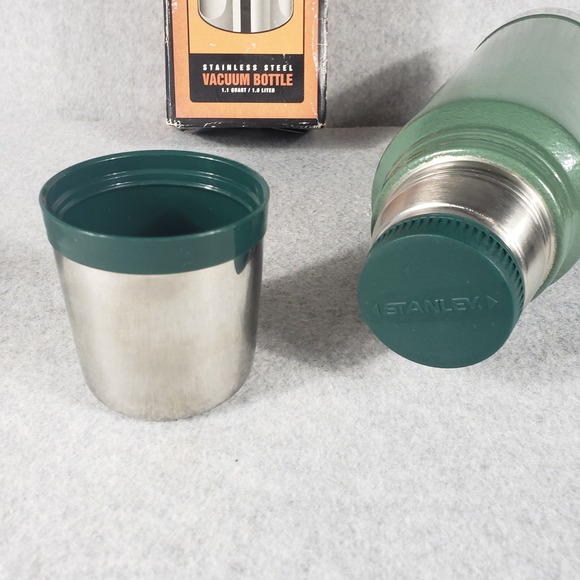 Stanley Classic Green Stainless Steel Vacuum Bottle 1.1 Quart 1 Lt Thermos Cup - Picture 8 of 15